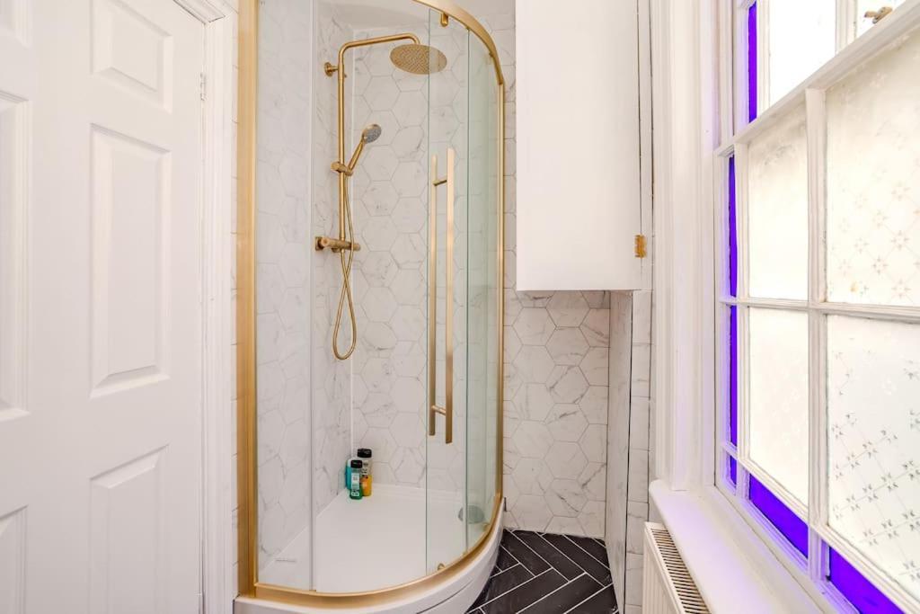 Beautiful Sea View I Spacious One Bed Room Flat I Sleep 4 Guests Bp2 Brighton Exterior foto